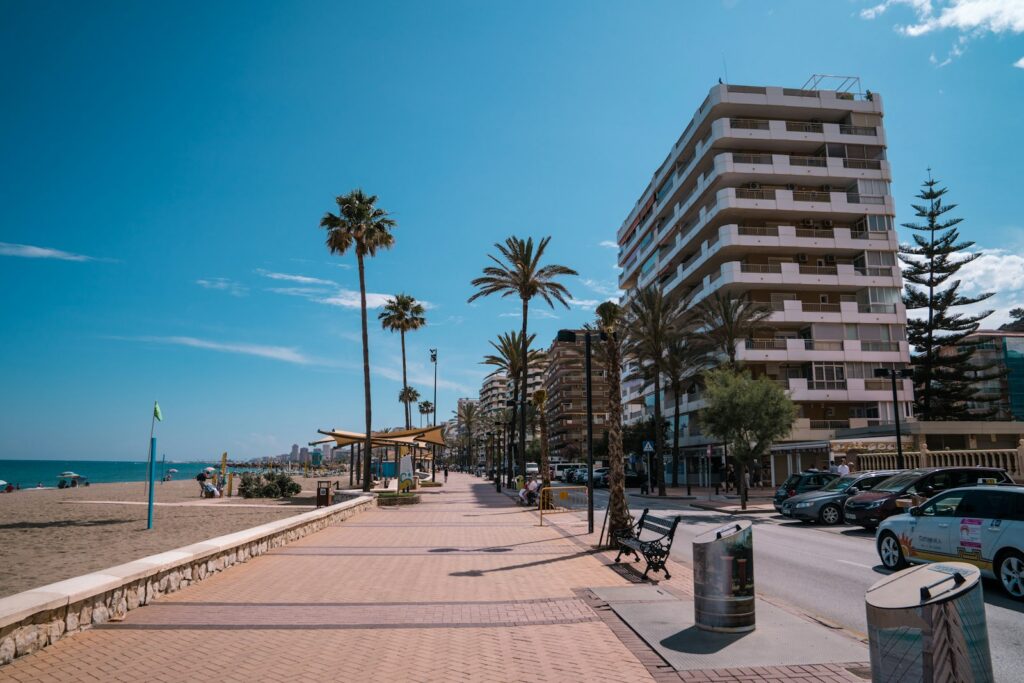 Spain’s RD 1312/2024 National Rental Number After the 2026 Supreme Court Rulings 7 Fuengirola promenade on the Costa del Sol